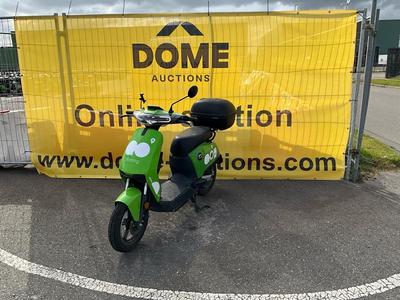 Übersichtsbild von Super SOCO CUx Elektro-Roller